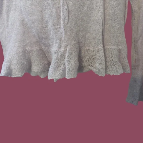 ⭐️ Ann Taylor Whimsy Ruffle Cardigan in Pink - Size Medium - Pre-Loved - Picture 6 of 10